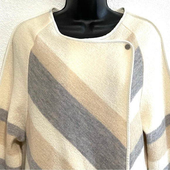 Chico's Woman 100% WOOL Cardigan Coat Sweater Size S - Picture 2 of 16